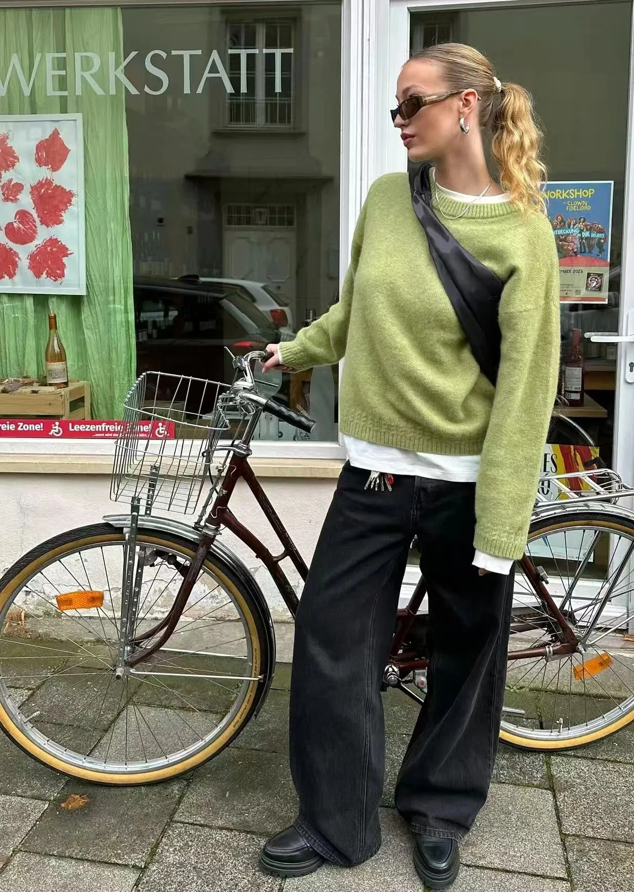 Trendy Green Sweater and Wide-Leg Pants for Urban Comfort