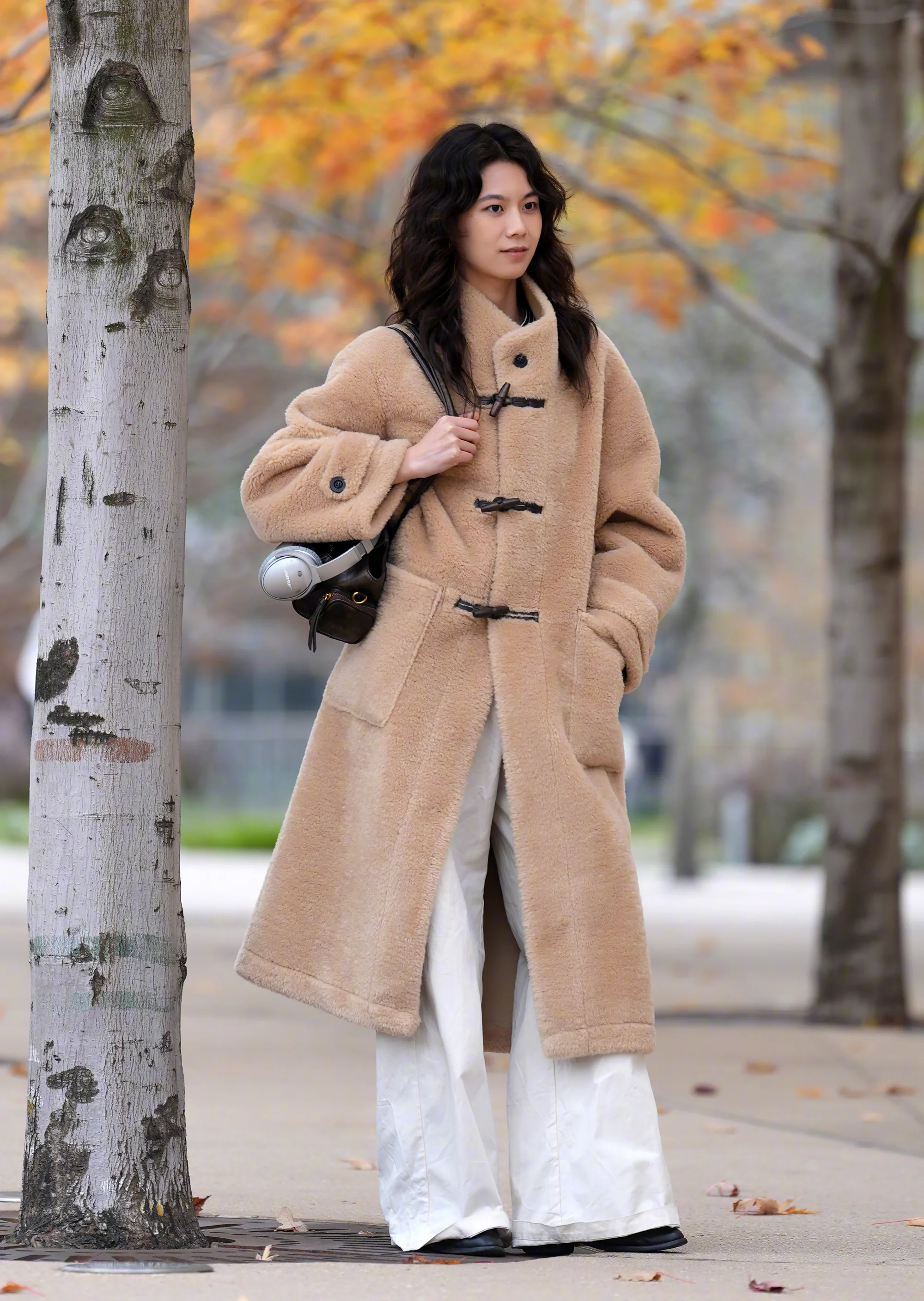 Cozy Camel Coat with Wide-Leg White Pants for Chic Winter Style