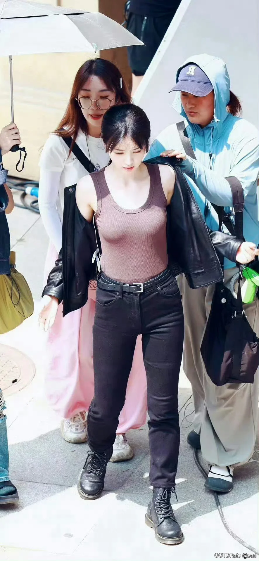 Casual Edgy Vibe with Leather Jacket and Denim