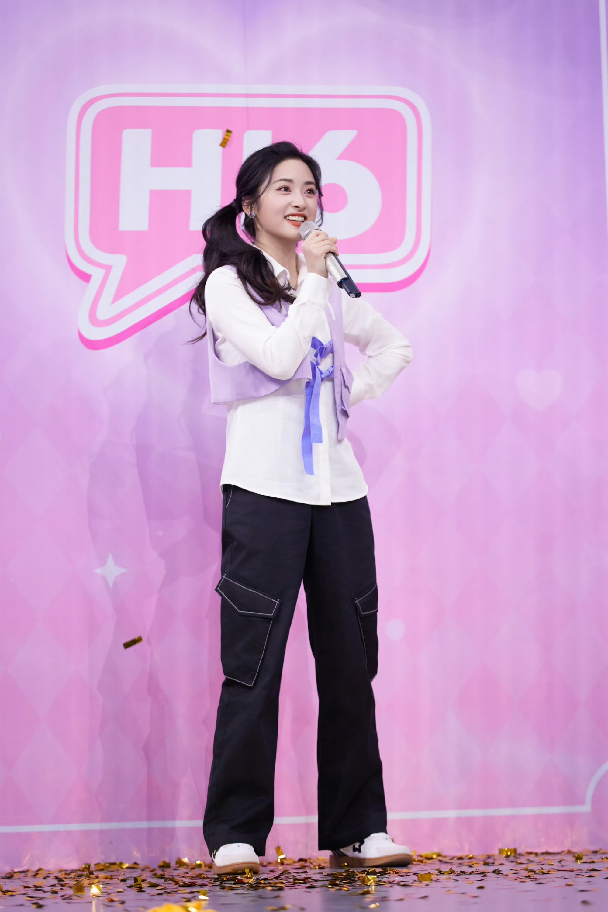 Youthful Pastel Ensemble with Cargo Pants and Lavender Accents