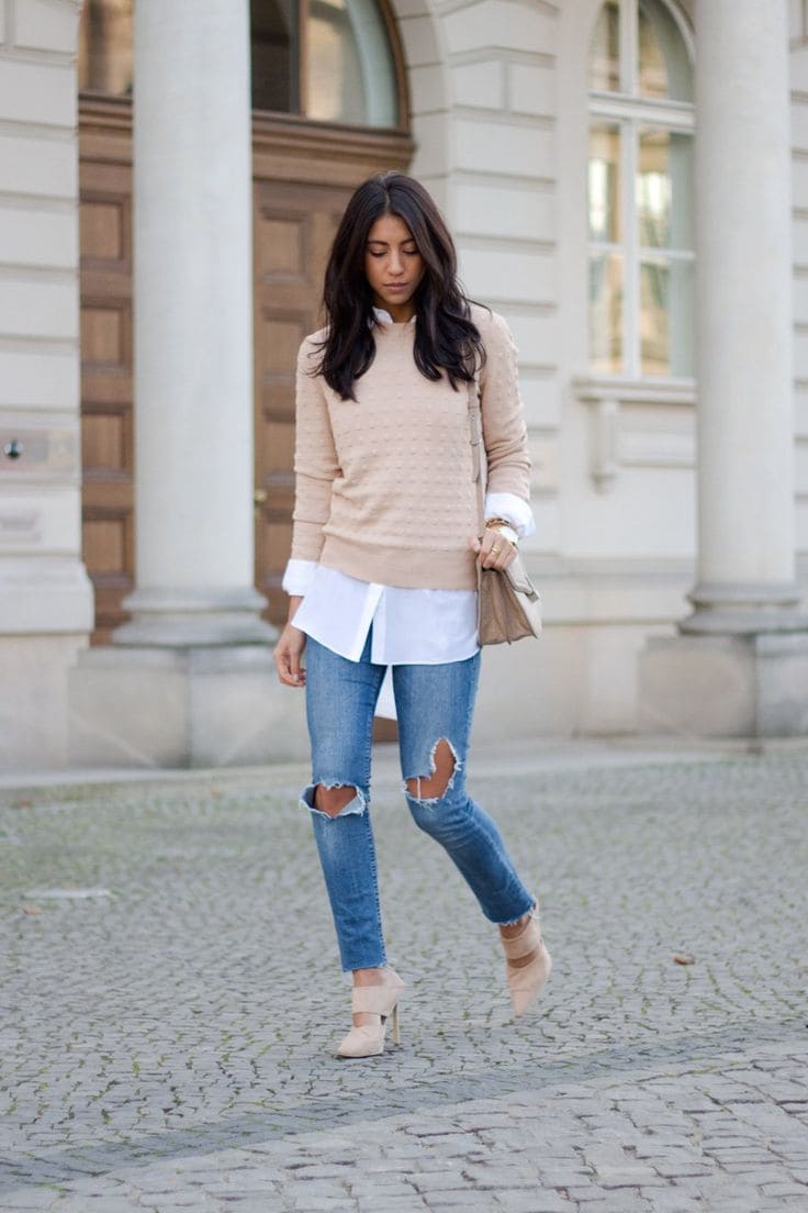 Casual workwear outfit sweatshirt jeans sneakers